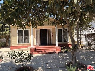 1183 W 37th Drive, Los Angeles, CA 90007