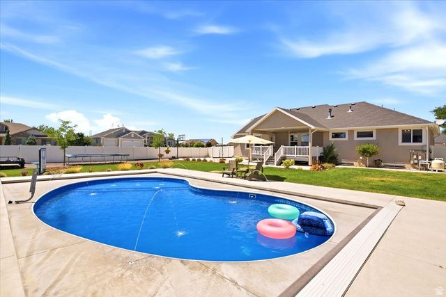 2973 W RED SAND RD, West Haven, UT 84401
