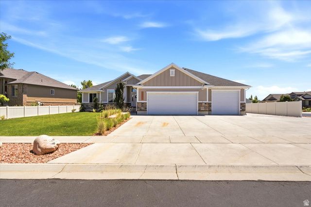 2973 W RED SAND RD, West Haven, UT 84401