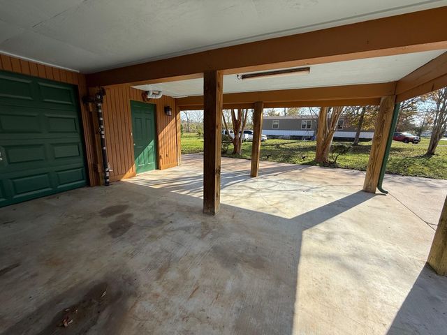 151 County Road 655, Brazoria, TX 77422