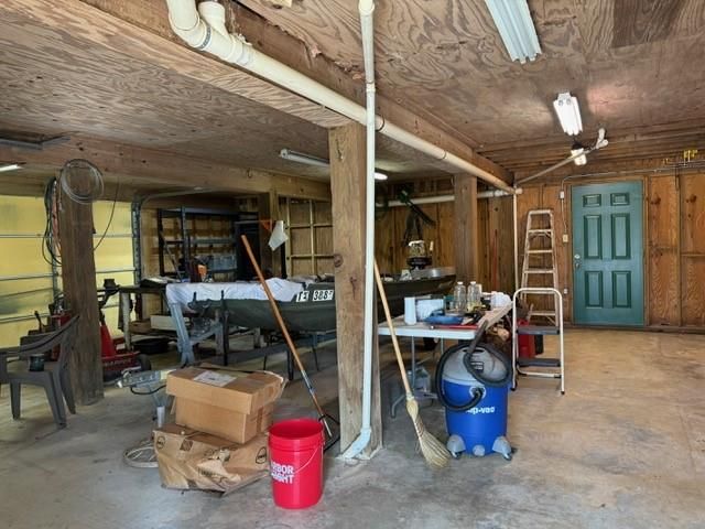 151 County Road 655, Brazoria, TX 77422