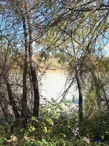 151 County Road 655, Brazoria, TX 77422