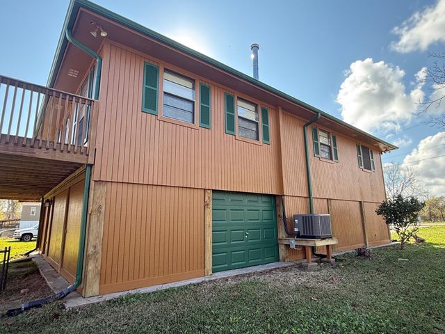 151 County Road 655, Brazoria, TX 77422