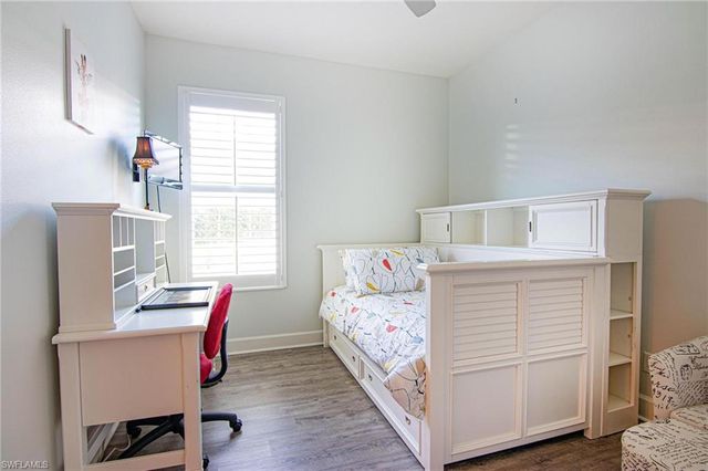 2637 Vareo CT, Cape Coral, FL 33991