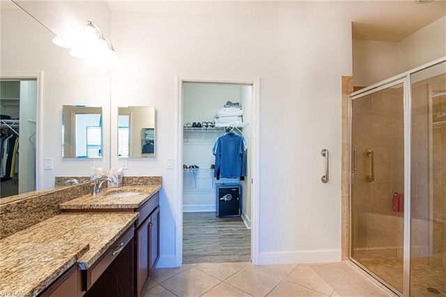 2637 Vareo CT, Cape Coral, FL 33991