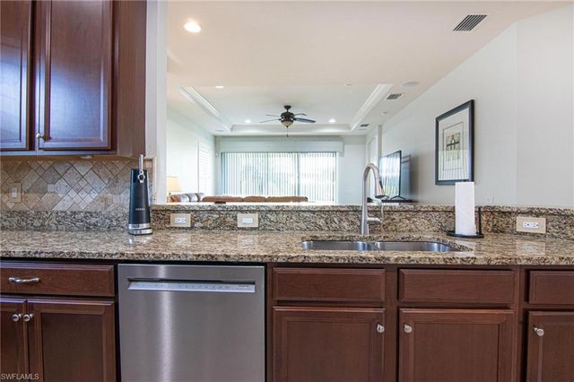 2637 Vareo CT, Cape Coral, FL 33991