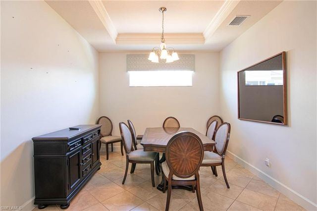 2637 Vareo CT, Cape Coral, FL 33991