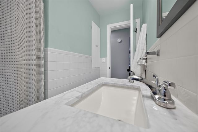 200 Winstead Road, Rochester, NY 14609