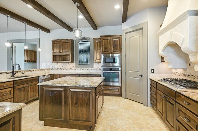 228 Puzzle PASS, Spring Branch, TX 78070