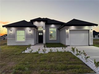 5813 N Rayo Del Sol, Edinburg, TX 78542