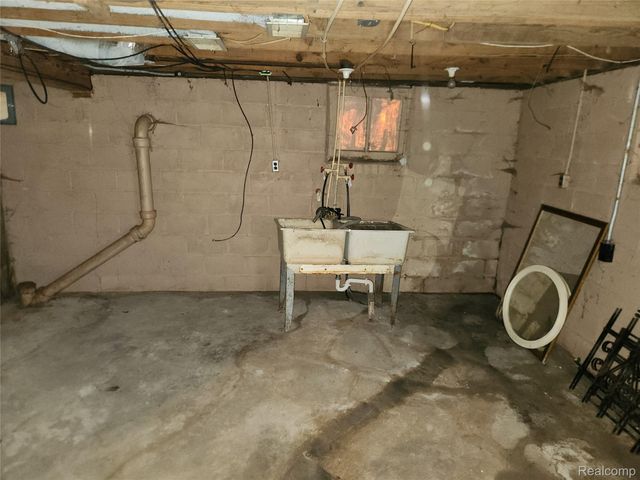 15718 Northlawn Street, Detroit, MI 48238