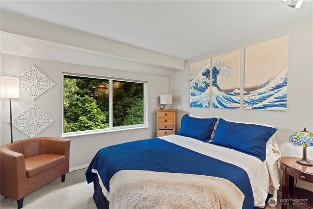 750 Kalmia Court NW, Issaquah, WA 98027