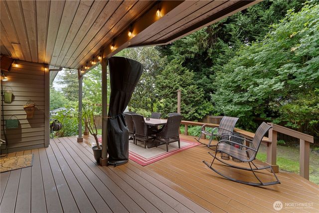 750 Kalmia Court NW, Issaquah, WA 98027