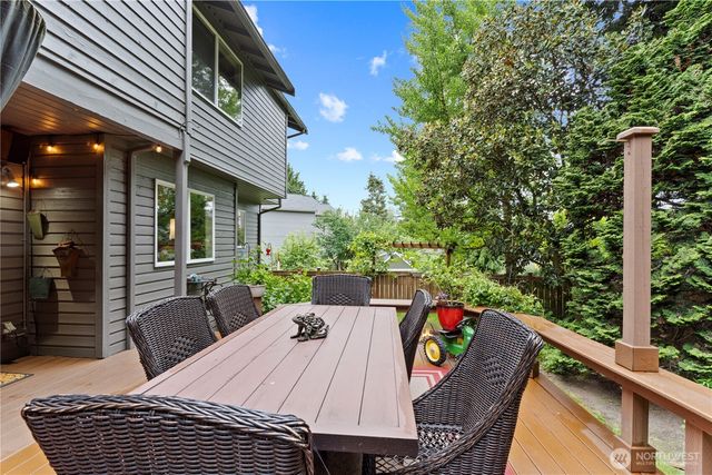 750 Kalmia Court NW, Issaquah, WA 98027