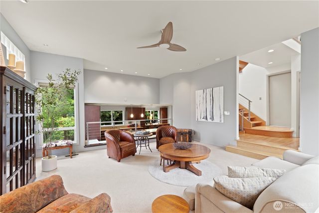750 Kalmia Court NW, Issaquah, WA 98027