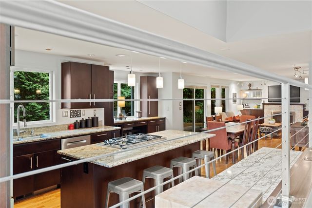 750 Kalmia Court NW, Issaquah, WA 98027