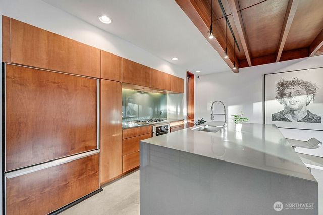 209 12th ave E, Seattle, WA 98102