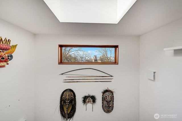 209 12th ave E, Seattle, WA 98102