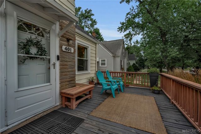 401 Lamarck Dr, Cheektowaga, NY 14225