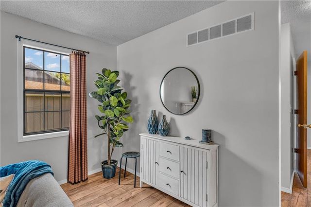 936 Alma Drive, Lawrence, KS 66049