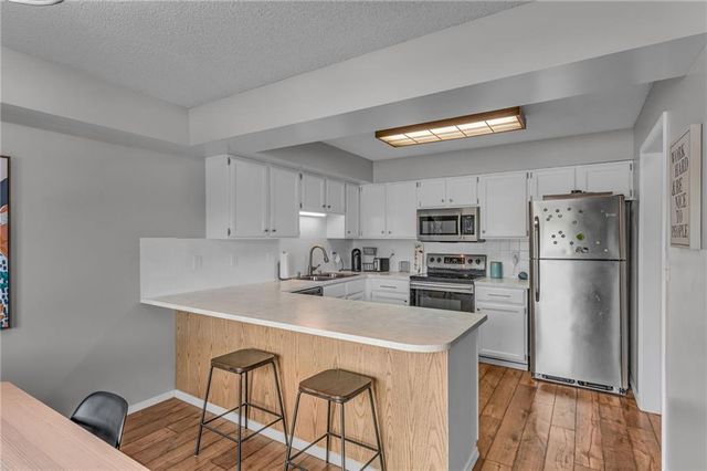 936 Alma Drive, Lawrence, KS 66049