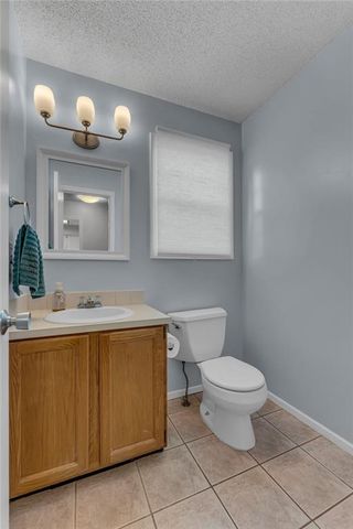 936 Alma Drive, Lawrence, KS 66049