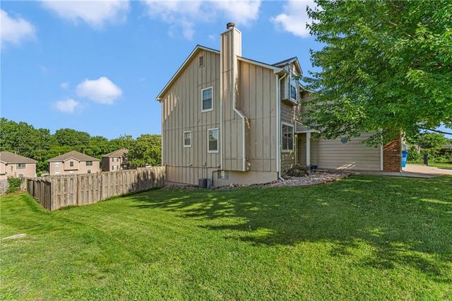 936 Alma Drive, Lawrence, KS 66049