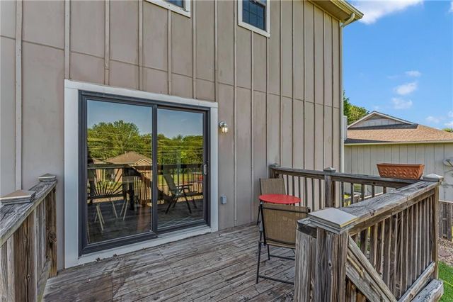 936 Alma Drive, Lawrence, KS 66049
