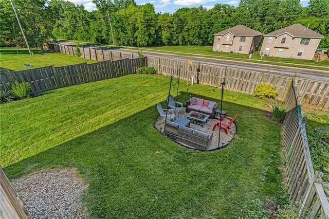 936 Alma Drive, Lawrence, KS 66049