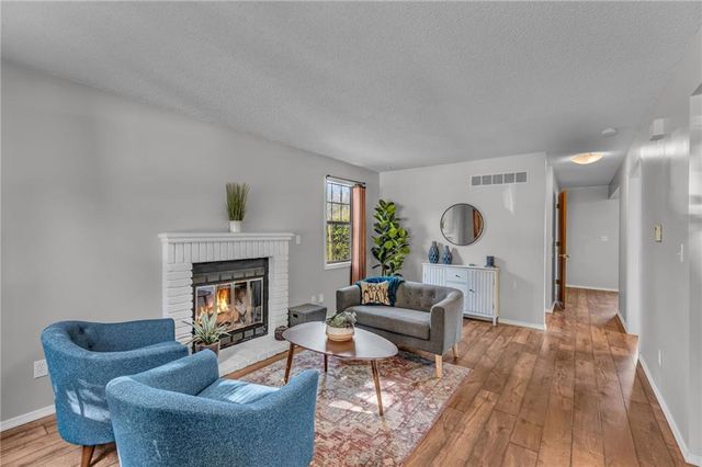 936 Alma Drive, Lawrence, KS 66049