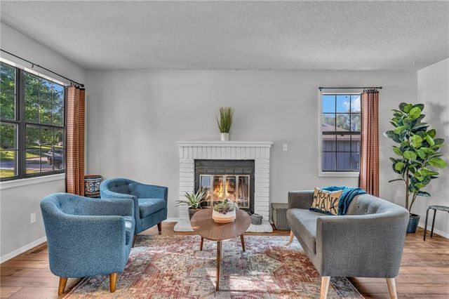 936 Alma Drive, Lawrence, KS 66049