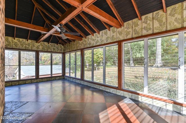 411 Trinity Hills Ln, Louisville, KY 40207