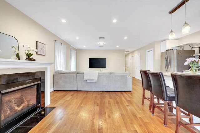756 E Fifth St 2, Boston, MA 02127