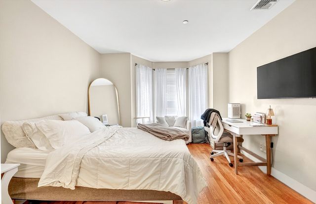 756 E Fifth St 2, Boston, MA 02127