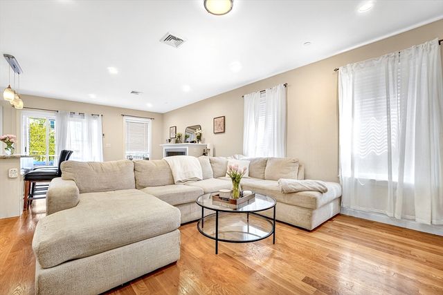 756 E Fifth St 2, Boston, MA 02127