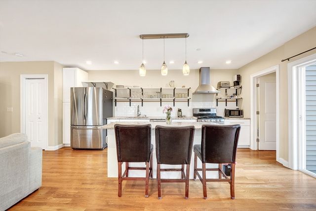 756 E Fifth St 2, Boston, MA 02127