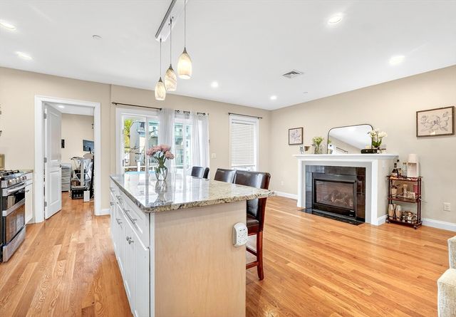 756 E Fifth St 2, Boston, MA 02127