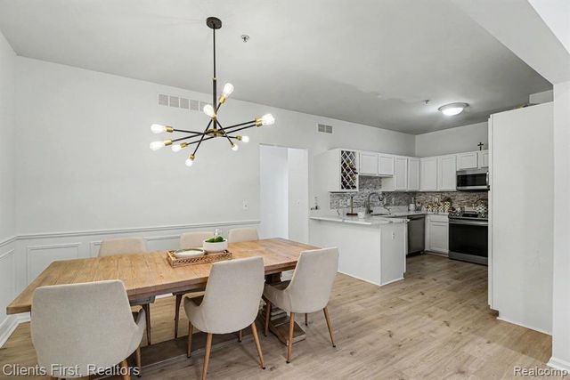 41639 Tera Lane, Novi, MI 48375