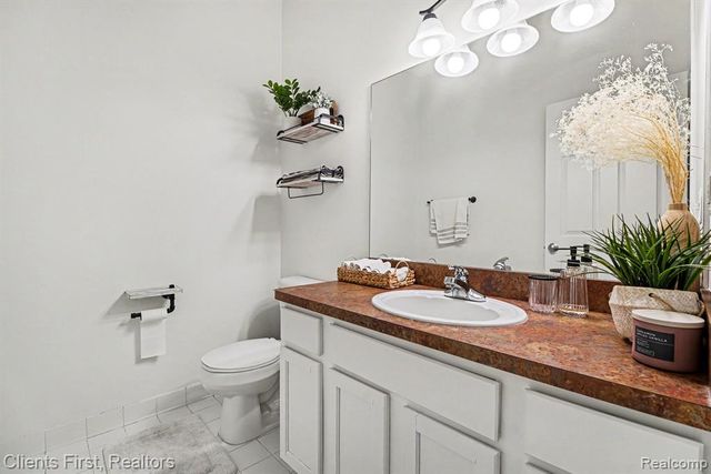 41639 Tera Lane, Novi, MI 48375