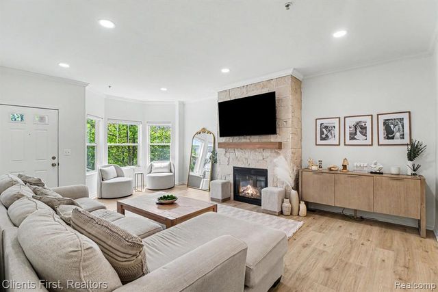 41639 Tera Lane, Novi, MI 48375