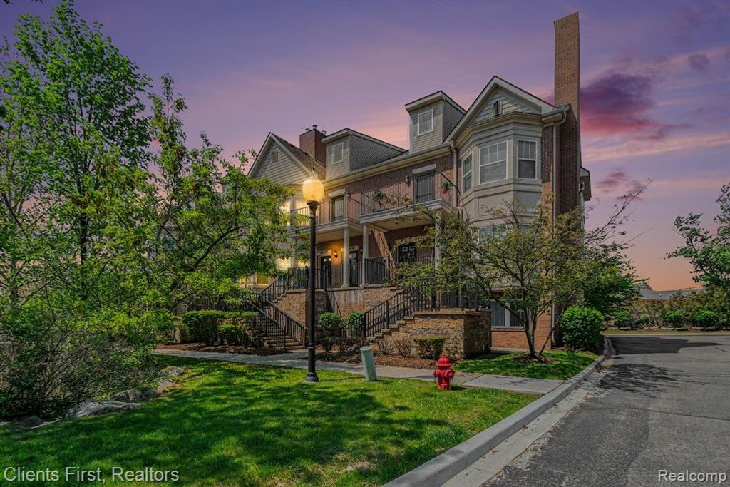 41639 Tera Lane, Novi, MI 48375