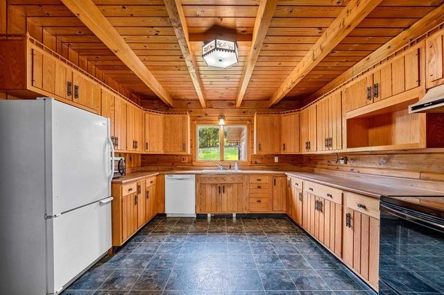 15 Gregoire Street, Barre Town, VT 05678