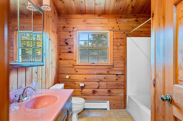 15 Gregoire Street, Barre Town, VT 05678