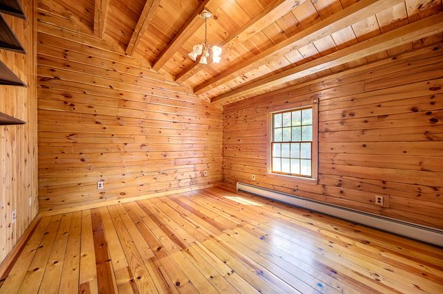 15 Gregoire Street, Barre Town, VT 05678