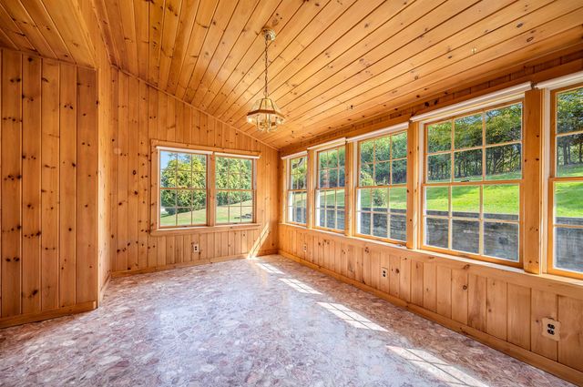 15 Gregoire Street, Barre Town, VT 05678