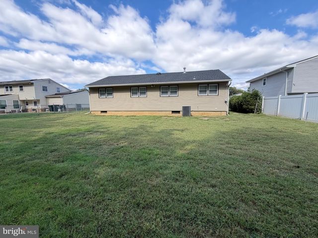 550 BEVERLY DR, Magnolia, NJ 08049