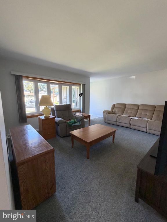 550 BEVERLY DR, Magnolia, NJ 08049 — photo 4