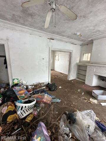 9613 American Street, Detroit, MI 48204