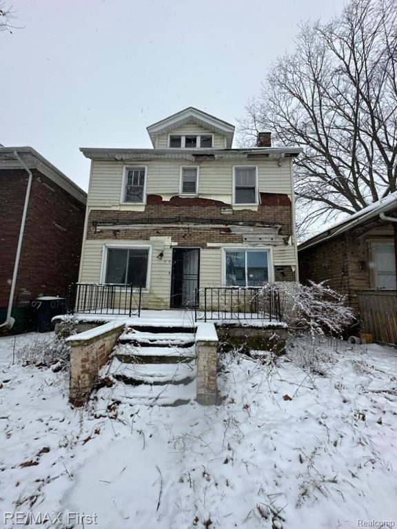 9613 American Street, Detroit, MI 48204