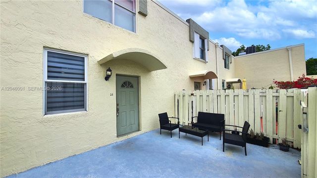 1655 NE 115th Street 28B, Miami, FL 33181